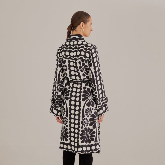 FARM Rio Monochrome Floral Midi Dress - Picture 9 of 13